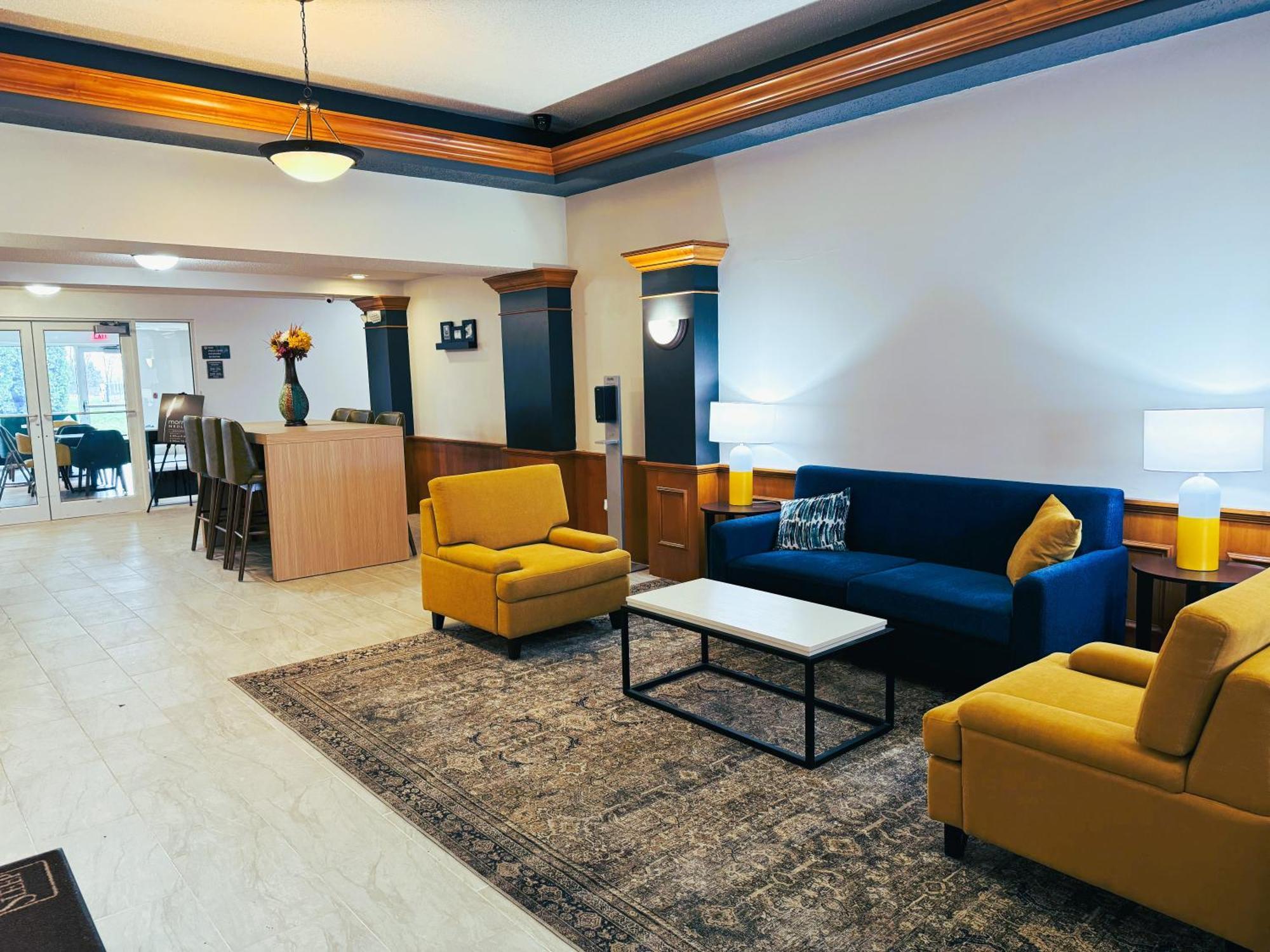 Comfort Inn & Suites Sheboygan I-43 Exteriör bild