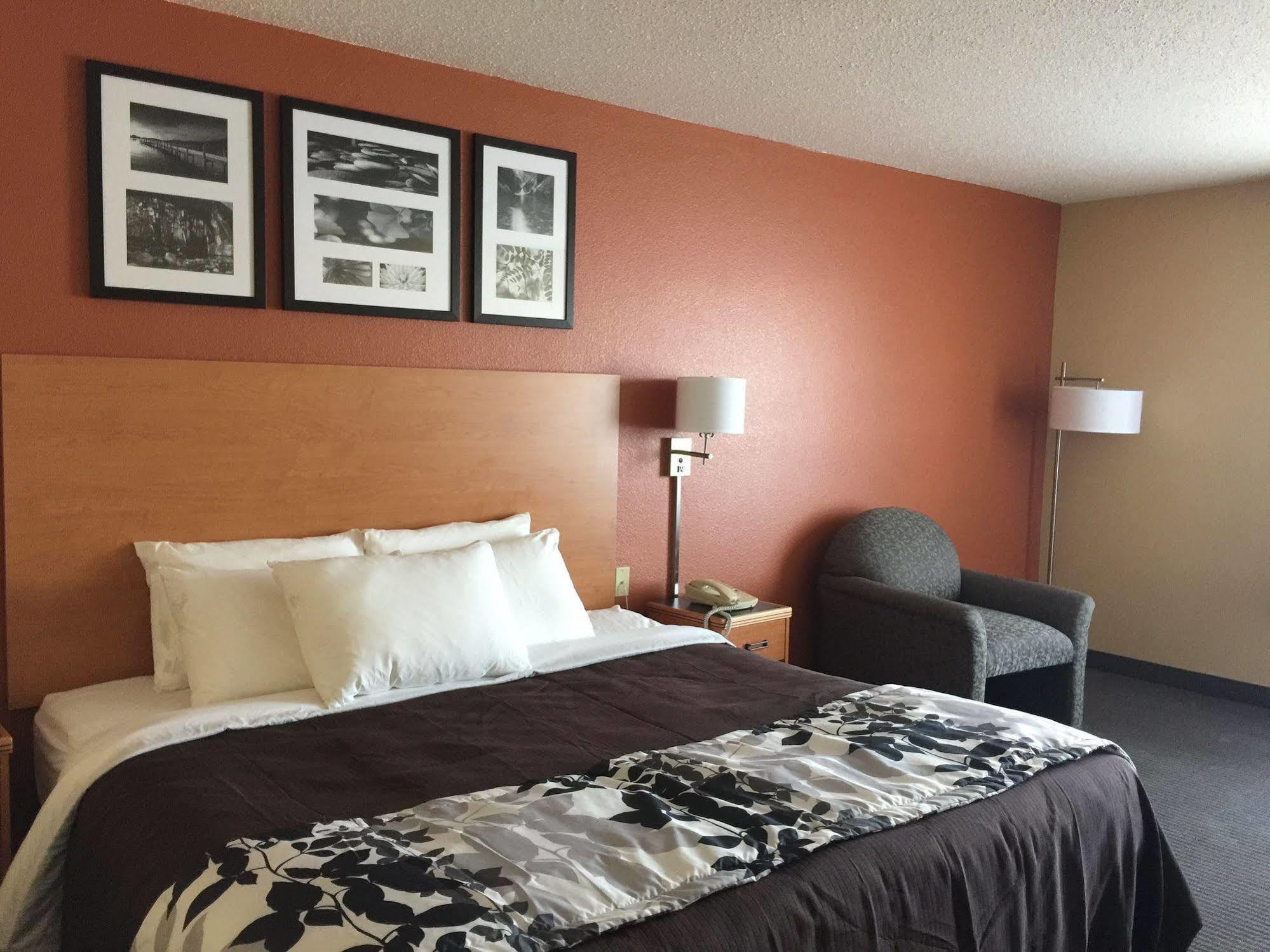 Comfort Inn & Suites Sheboygan I-43 Exteriör bild
